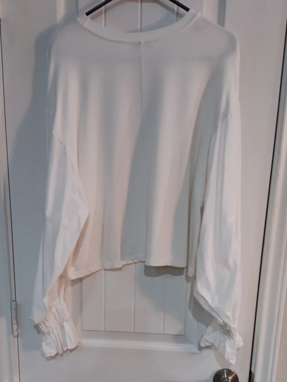 ZARA White Cropped Balloon Sleeve Top Smocked Cuffs